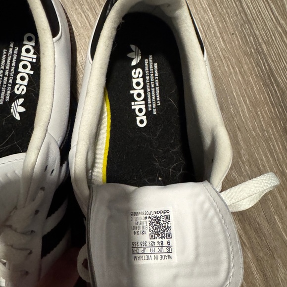 Adidas Samba White and Black Golf Shoes - Never Worn - Picture 3 of 4